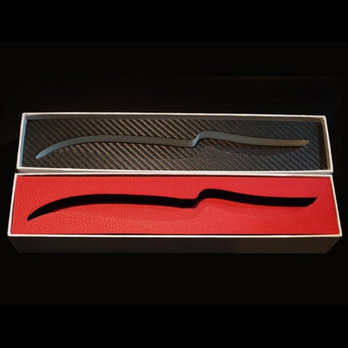 Découpe de mousse PU pour présentation de couteaux