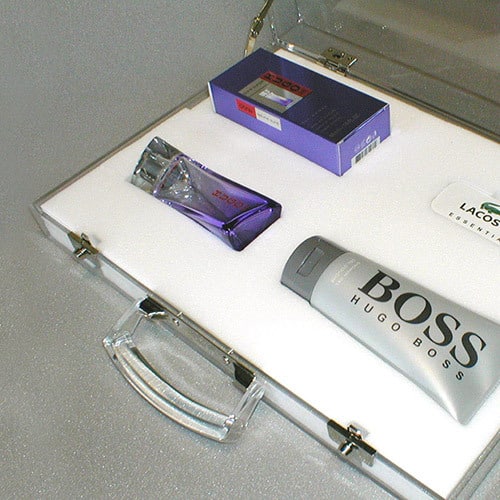 Aménagement intérieur pour valise en mousse usinée